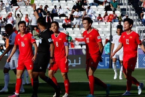 Đội tuyển Việt Nam tụt xuống vị trí 105 trên bảng xếp hạng FIFA