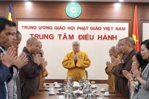 Hà Nội: Văn phòng I TƯGH họp mặt đầu Xuân Giáp Thìn - 2024 tại chùa Quán Sứ