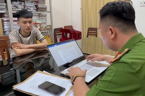 Thợ cắt tóc có hành vi giết người ra đầu thú