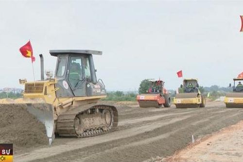 Sớm đưa các công trình giao thông trọng điểm vào hoạt động