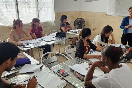 Khóa học tiếng Hàn được mở tại trường nghệ thuật Cuba sau khi hai nước thiết lập quan hệ ngoại giao