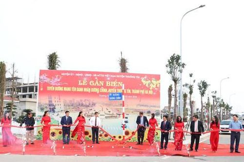 Thường Tín gắn biển đường mang tên các danh nhân Dương Chính, Từ Giấy