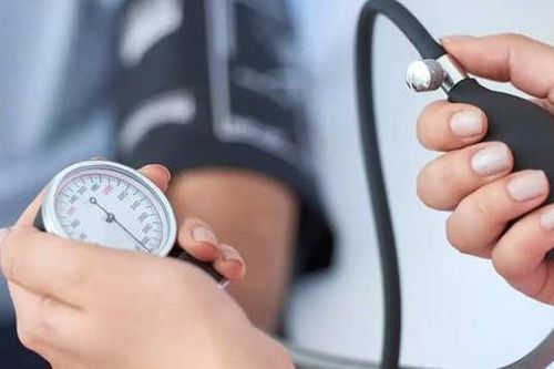 6 bài tập đơn giản giảm huyết áp một cách tự nhiên