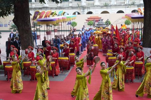 Tưng bừng Lễ khai xuân Hoàng thành Thăng Long