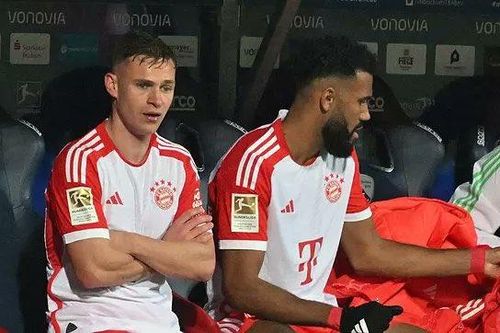 Kimmich suýt đánh nhau với trợ lý HLV Bayern