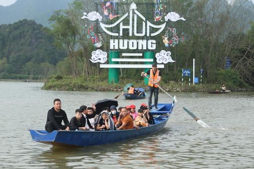 Chùa Hương sạch bóng 'cò' đò