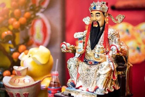 Văn khấn vía Thần Tài ngày mùng 10 tháng Giêng năm Giáp Thìn