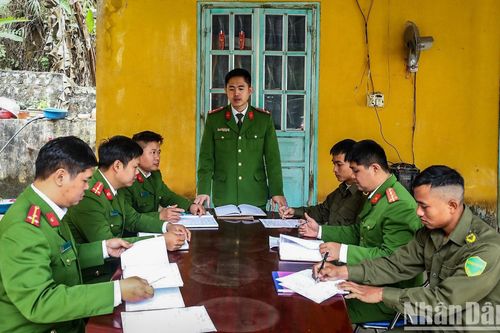 Công an xã 'bám biên', giữ bình yên phên dậu Tổ quốc