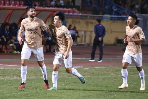 Hai ngày đối nghịch