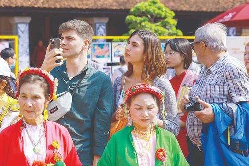 Du lịch có nhiều khởi sắc