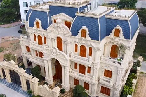 Biệt thự 'dát hàng hiệu' từ ngoài vào trong của đại gia Việt