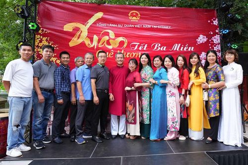 Tết ba miền giữa lòng Australia