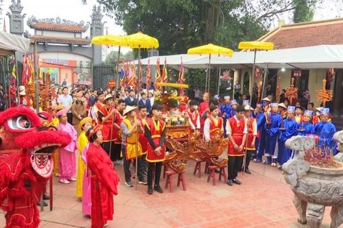 Phú Thọ: Tưng bừng lễ hội rước Vua về làng