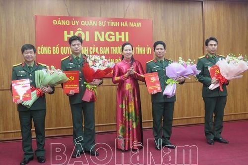Đảng ủy Quân sự tỉnh Hà Nam công bố quyết định của Ban Thường vụ Tỉnh ủy về công tác cán bộ
