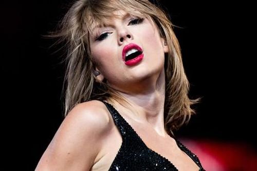 Sau Thái Lan, đến lượt Hàn Quốc ngậm ngùi vì bị Taylor Swift từ chối