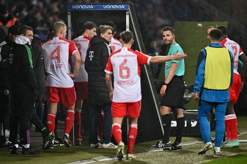 Joshua Kimmich suýt ẩu đả với trợ lý của HLV Thomas Tuchel