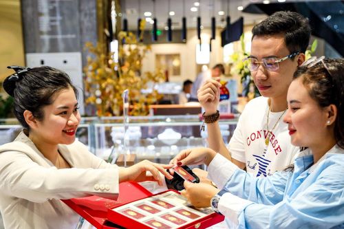 Chênh lệch mua - bán 3 triệu đồng/lượng, đầu tư vàng 'nghỉ Tết' ngày Thần Tài