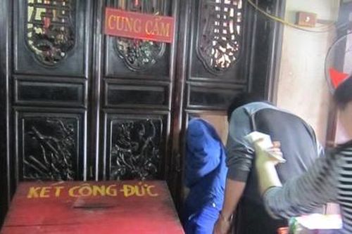 Dừng hoạt động mua bán ấn thu tiền trong nội cung đền Bảo Lộc