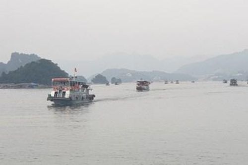 Du xuân đền Chúa Thác Bờ