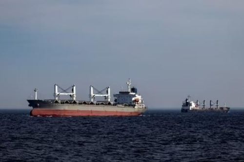 Tàu chở hàng bị tấn công ở Eo biển Bab al-Mandab
