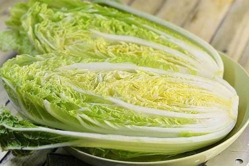 Khi mua cải thảo, tôi nên chọn 'trắng' hay 'xanh'? Hãy ghi nhớ 3 điểm này, bạn sẽ không nhầm khi mua lần sau