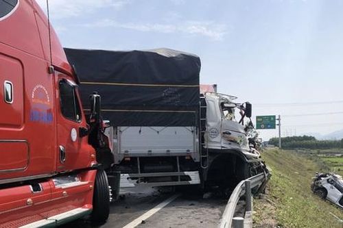 Kỹ năng lái xe tránh tai nạn liên hoàn