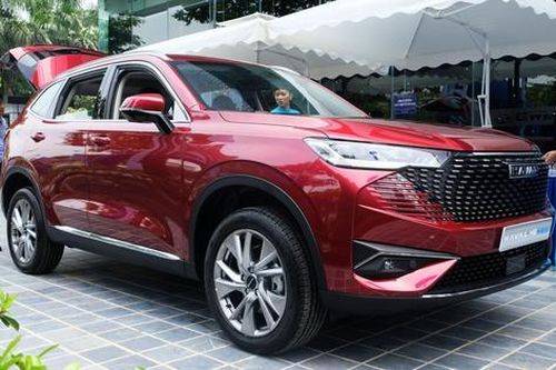 Ô tô Trung Quốc giảm giá mạnh đầu năm mới
