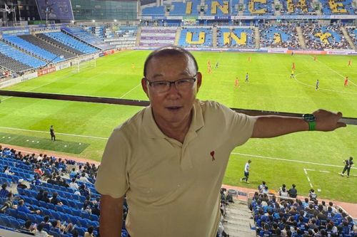 HLV Park Hang Seo tuyên bố tái xuất với bóng đá Việt Nam: 'Tôi nhớ bóng đá...'