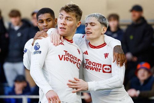 Hojlund lập cú đúp, MU thắng vất vả Luton