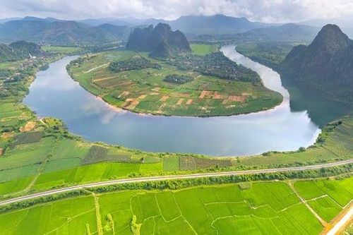 Sông vẫn đầy đời sông