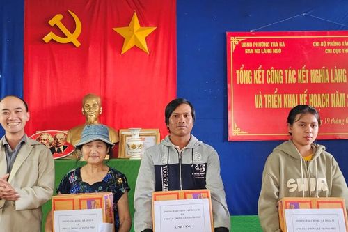 Kết nghĩa thôn, làng: Vững vàng khối đại đoàn kết