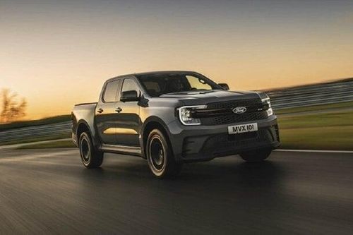 Xế độ Ford Ranger mang phong cách xe đua