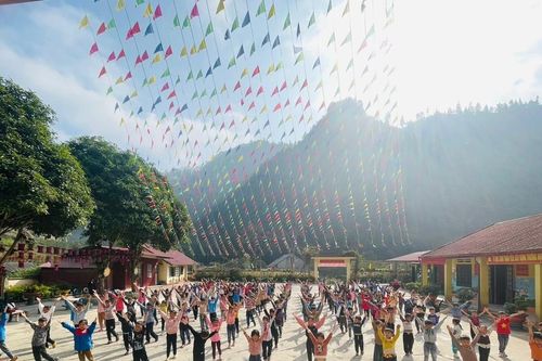 Tỷ lệ học sinh đi học chuyên cần trong buổi học đầu sau kỳ nghỉ Tết đạt trên 95%