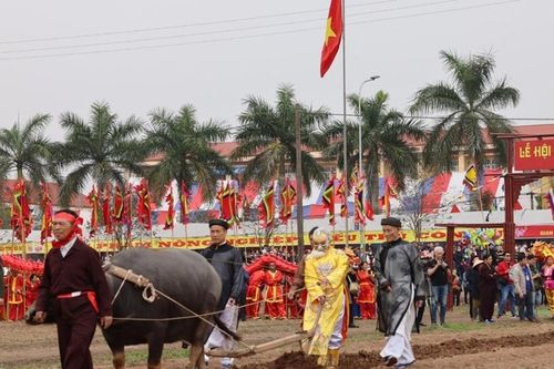 Mỹ tục khuyến nông của người Việt