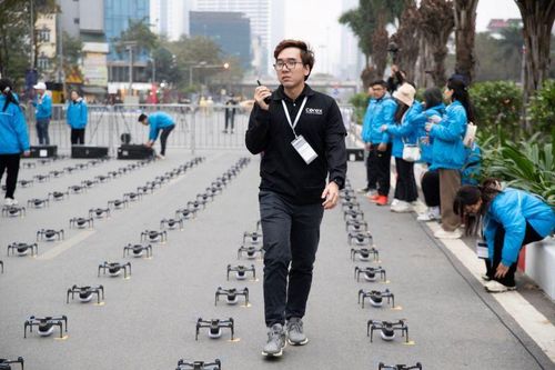 Chuyện 'bếp núc' công nghệ trình diễn 2024 drone đêm Giao thừa