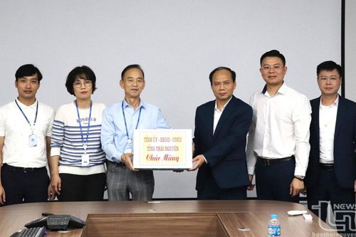 Động viên doanh nghiệp dịp đầu Xuân