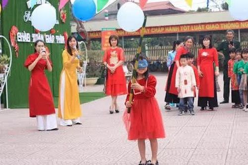 Phú Thọ: Trường tiểu học Chu Hóa (Việt Trì) hoạt động vui xuân buổi học đầu tiên sau kỳ nghỉ Tết