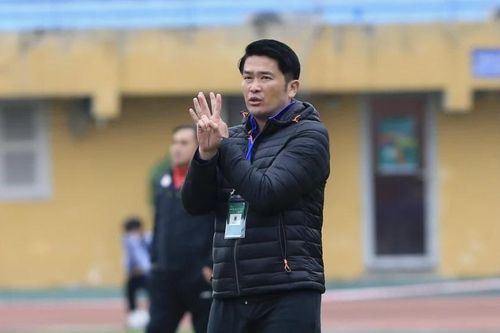 Tân HLV Hà Nội FC thừa nhận V-League rất khốc liệt