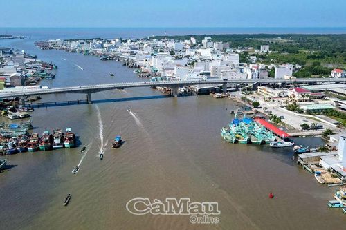 Ða dạng nguồn lực, đồng bộ hạ tầng