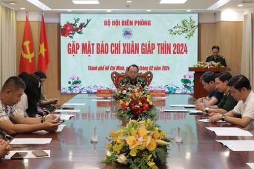 Bộ đội Biên phòng gặp mặt báo chí đầu Xuân
