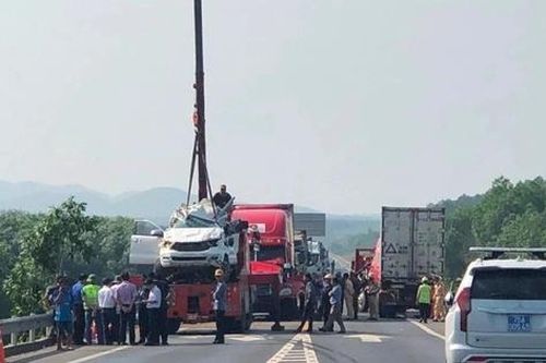 Vụ tai nạn trên cao tốc Cam Lộ-La Sơn: Cả 4 xe ô tô đều còn hạn đăng kiểm