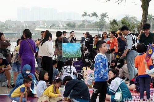 Công viên Thiên văn học tấp nập sau nhiều năm 'đắp chiếu'