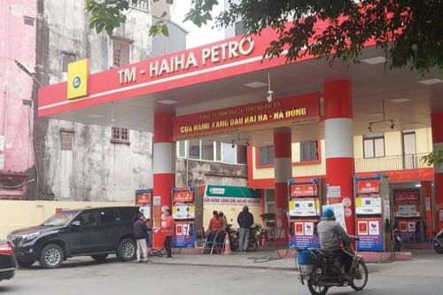 Ngân hàng rao bán kho cảng xăng dầu của 'ông lớn' Hải Hà Petro để thu nợ