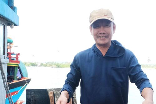 Ngư dân Quảng Ngãi được mùa cá cơm