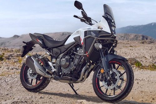 Honda ra mắt môtô 400 cc, có kết nối Bluetooth với điện thoại