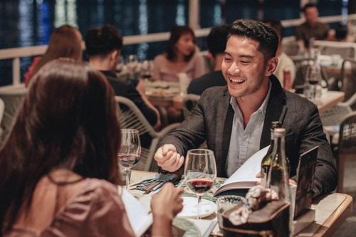 Du thuyền sông Sài Gòn lọt top trải nghiệm lãng mạn đáng thử