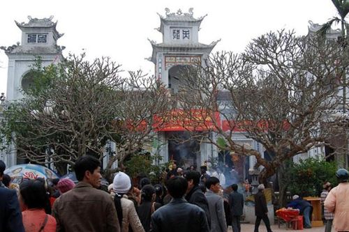 Chấn chỉnh, khắc phục những tồn tại trong tổ chức lễ hội đầu Xuân tại đền Bảo Lộc, Nam Định