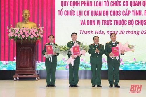 Phân loại tổ chức cơ quan quân sự địa phương; tổ chức lại cơ quan Bộ CHQS cấp tỉnh, Ban CHQS cấp huyện