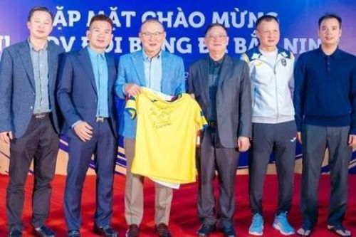 HLV Park Hang-seo chính thức trở lại với bóng đá Việt Nam
