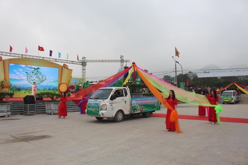 Khai mạc lễ hội tôn vinh người trồng, chế biến chè Tân Cương, Thái Nguyên